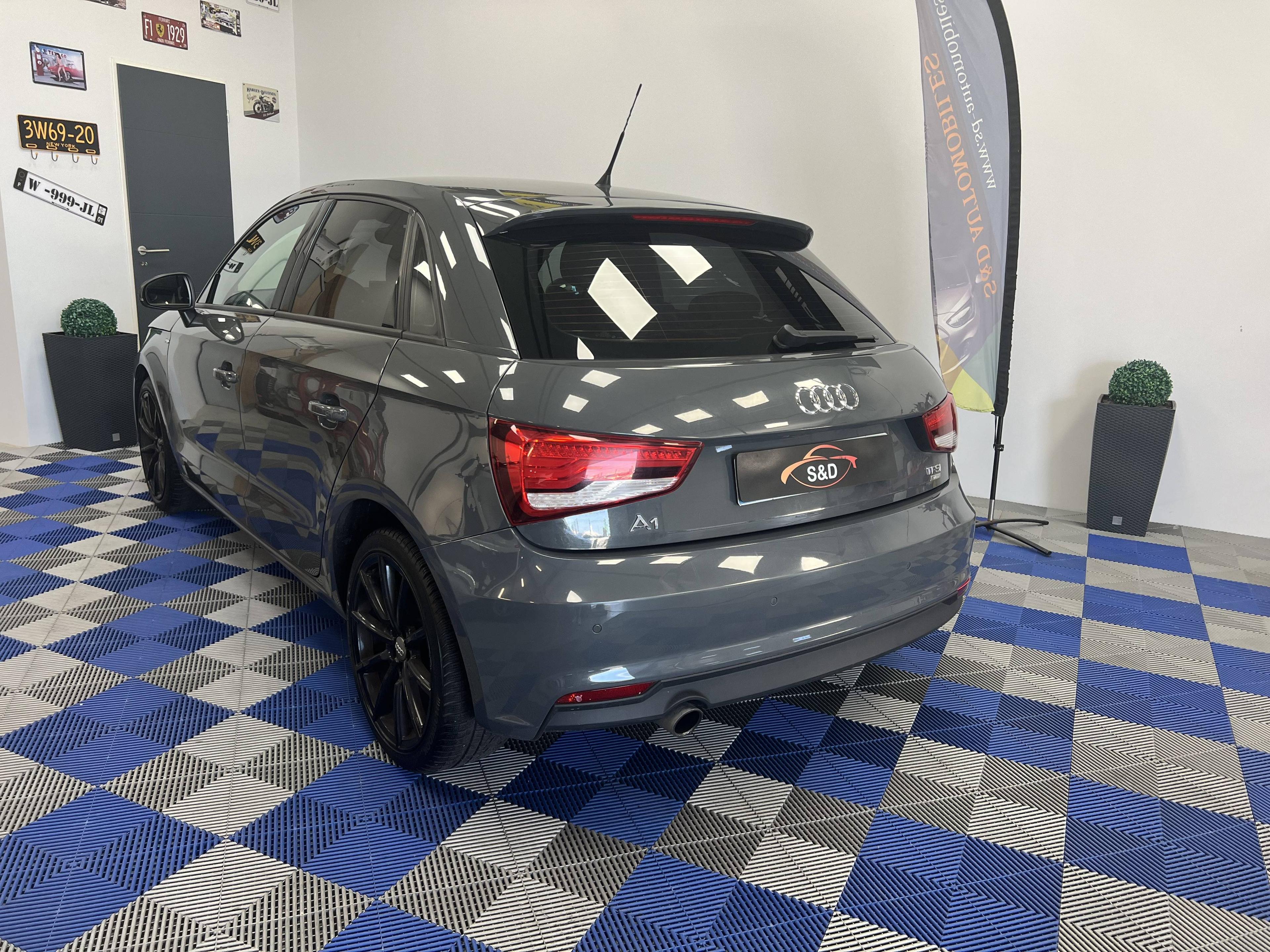 AUDI A1