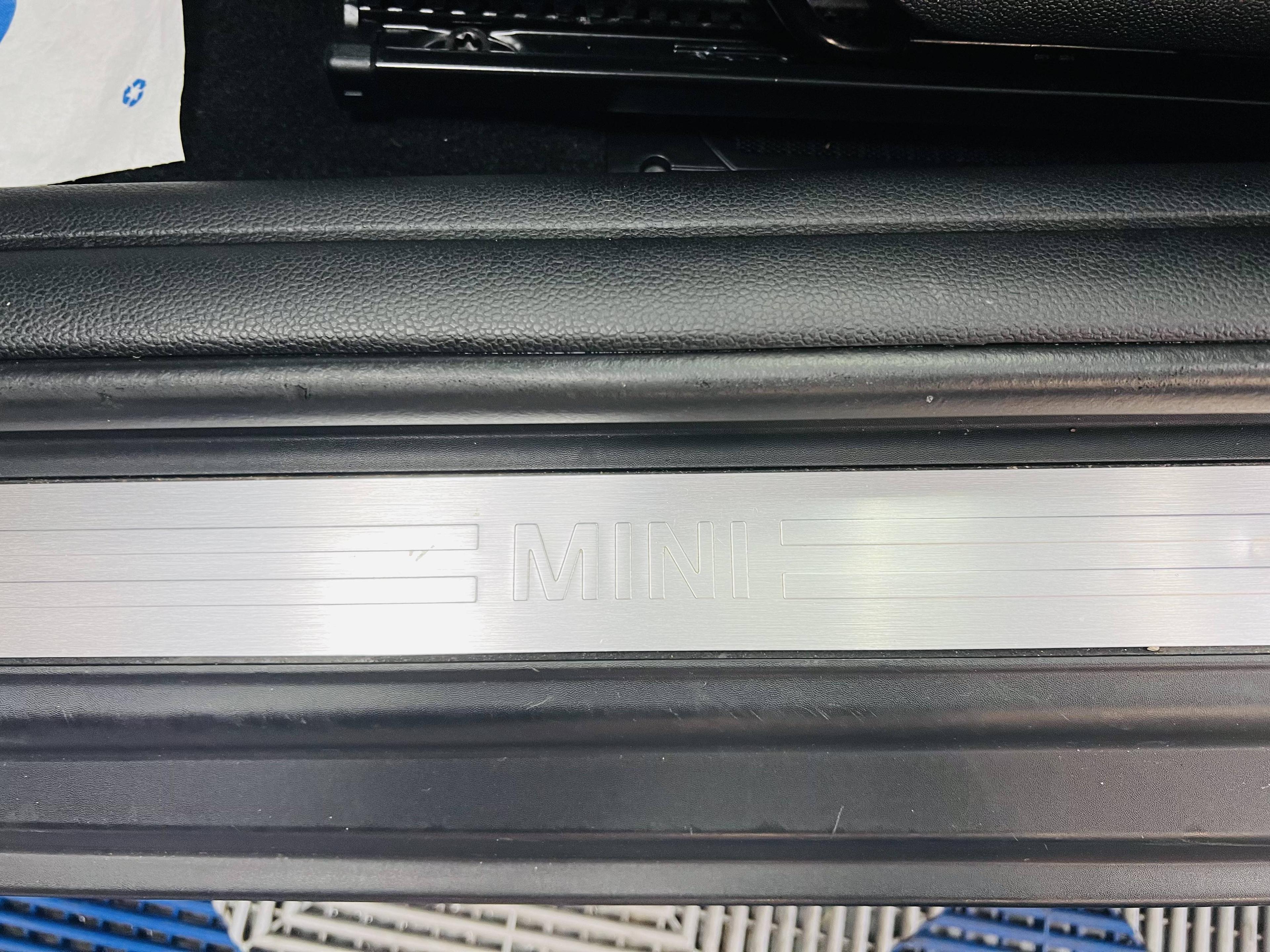 MINI MINI