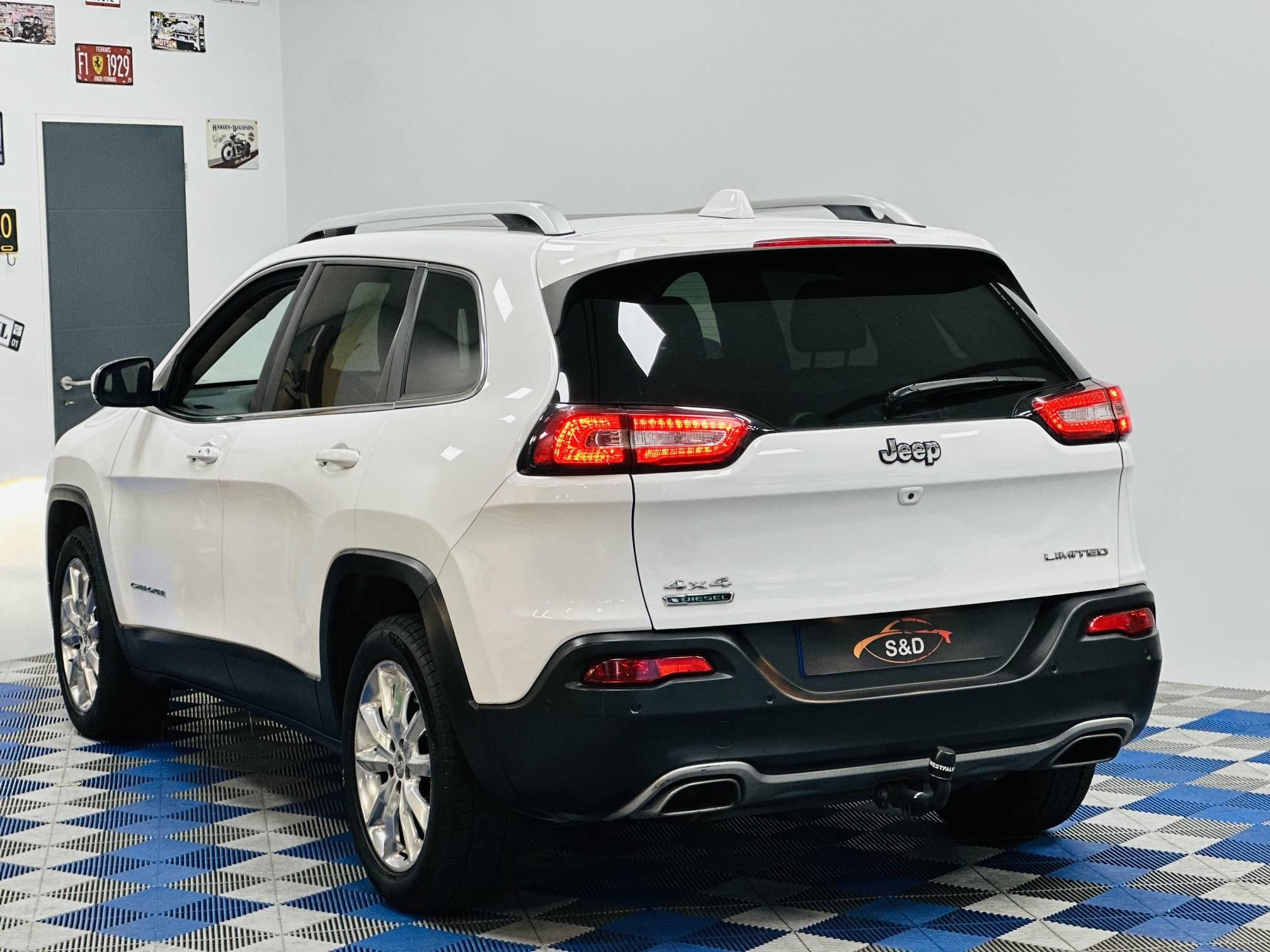 JEEP CHEROKEE