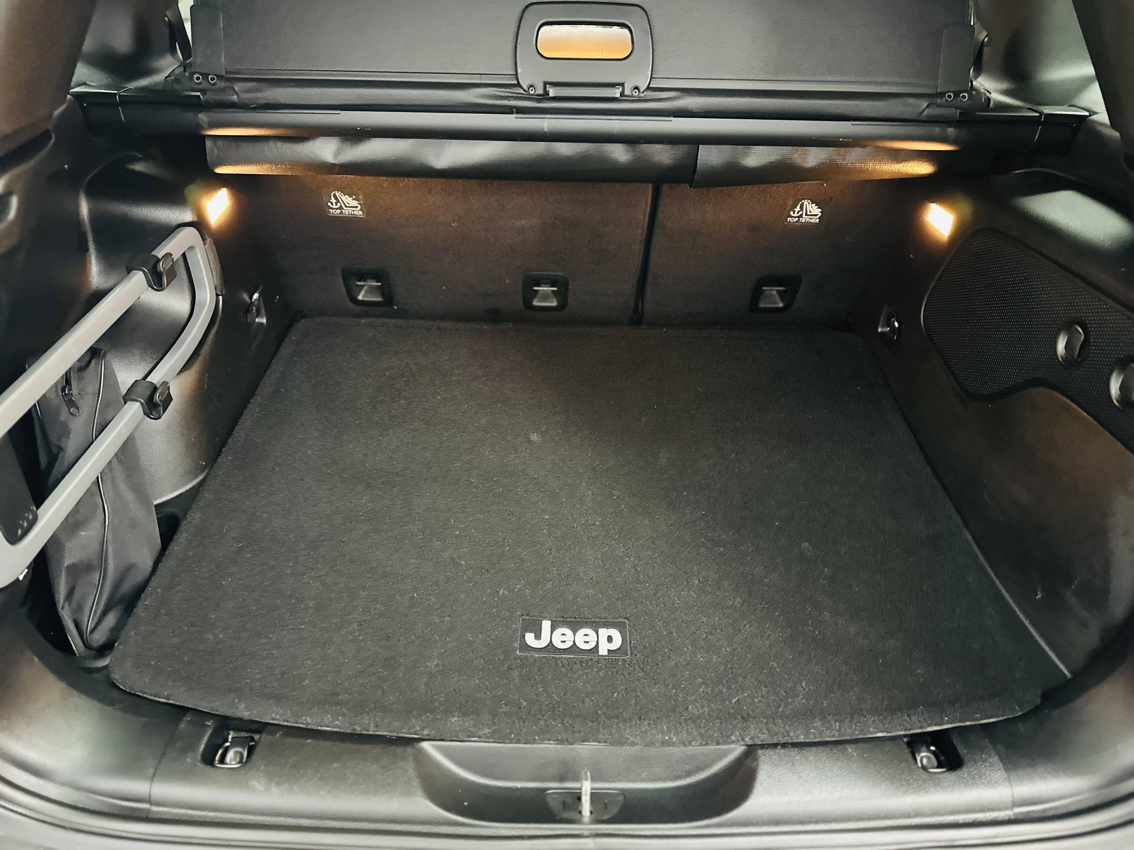 JEEP CHEROKEE