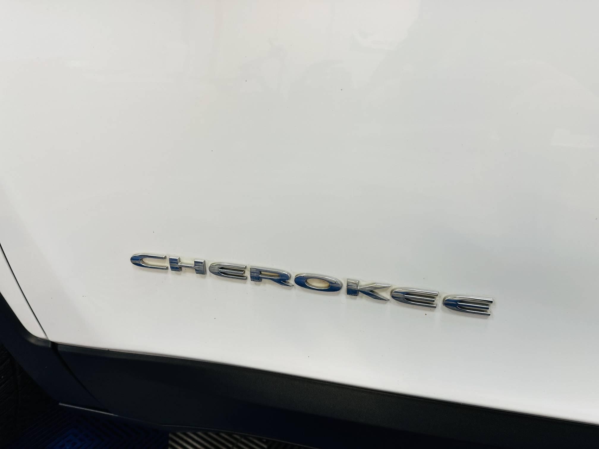 JEEP CHEROKEE