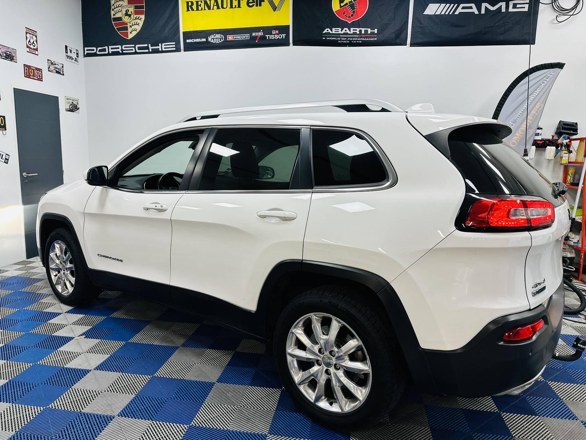 JEEP CHEROKEE