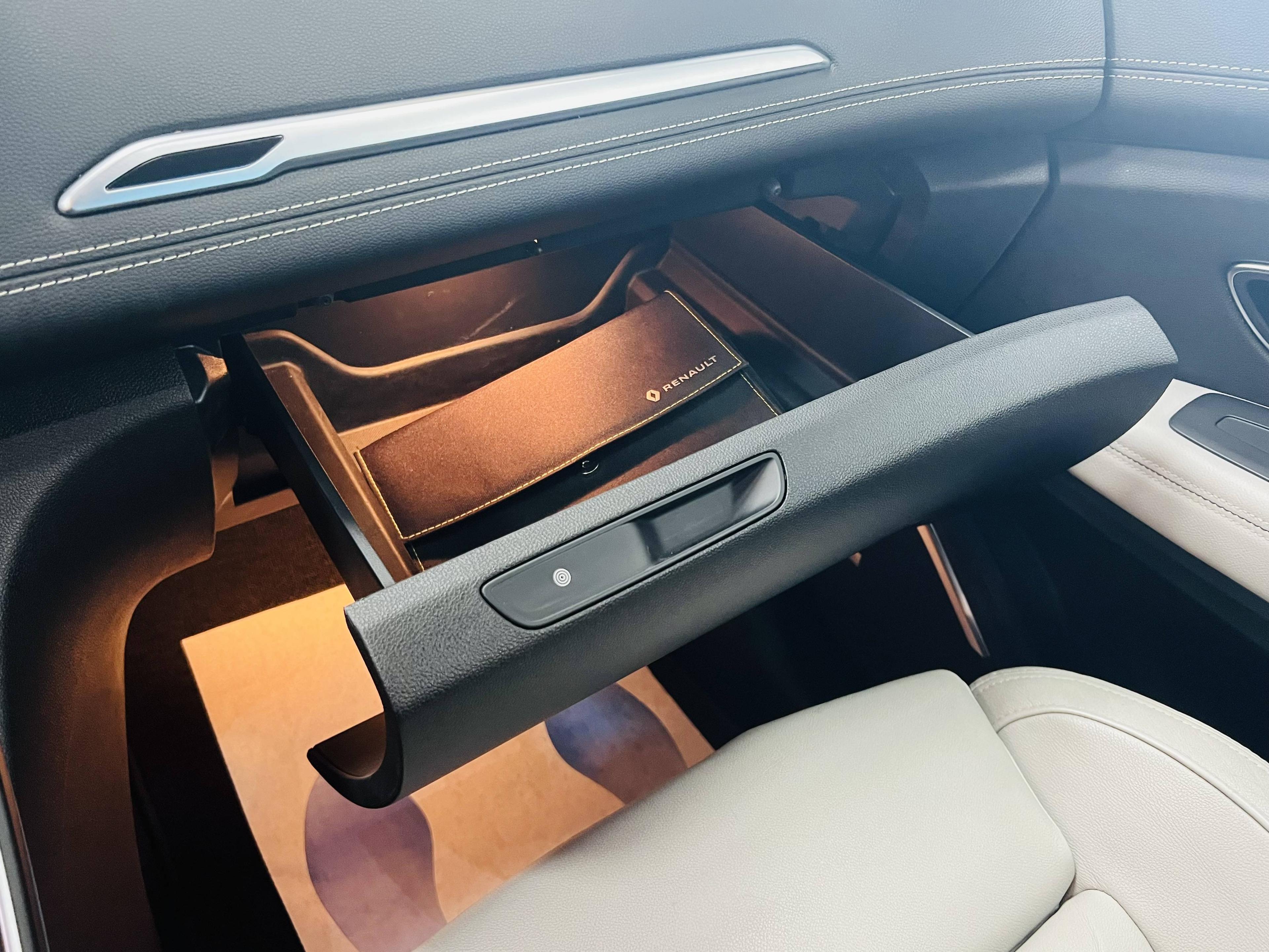 RENAULT SCENIC