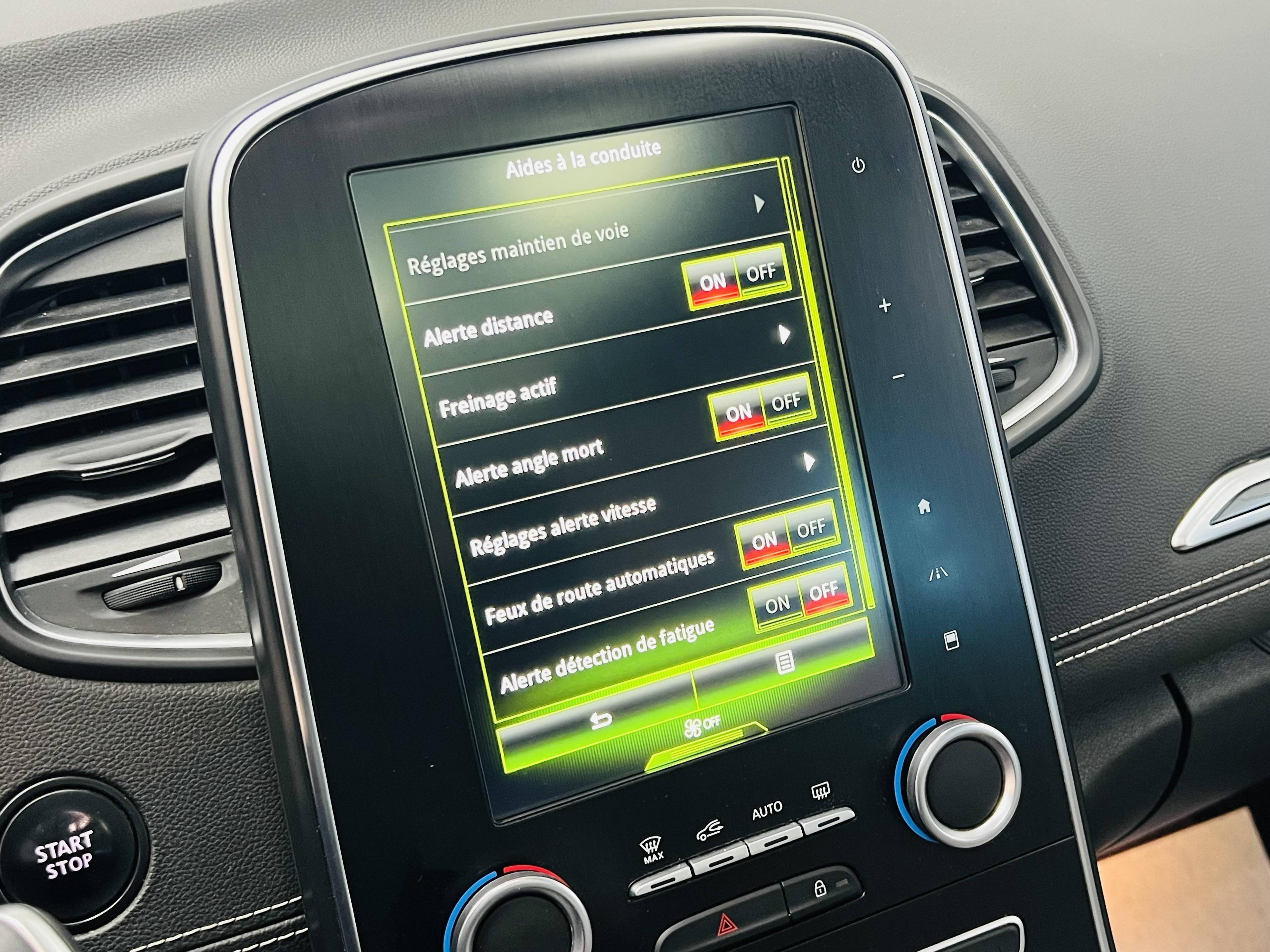 RENAULT SCENIC