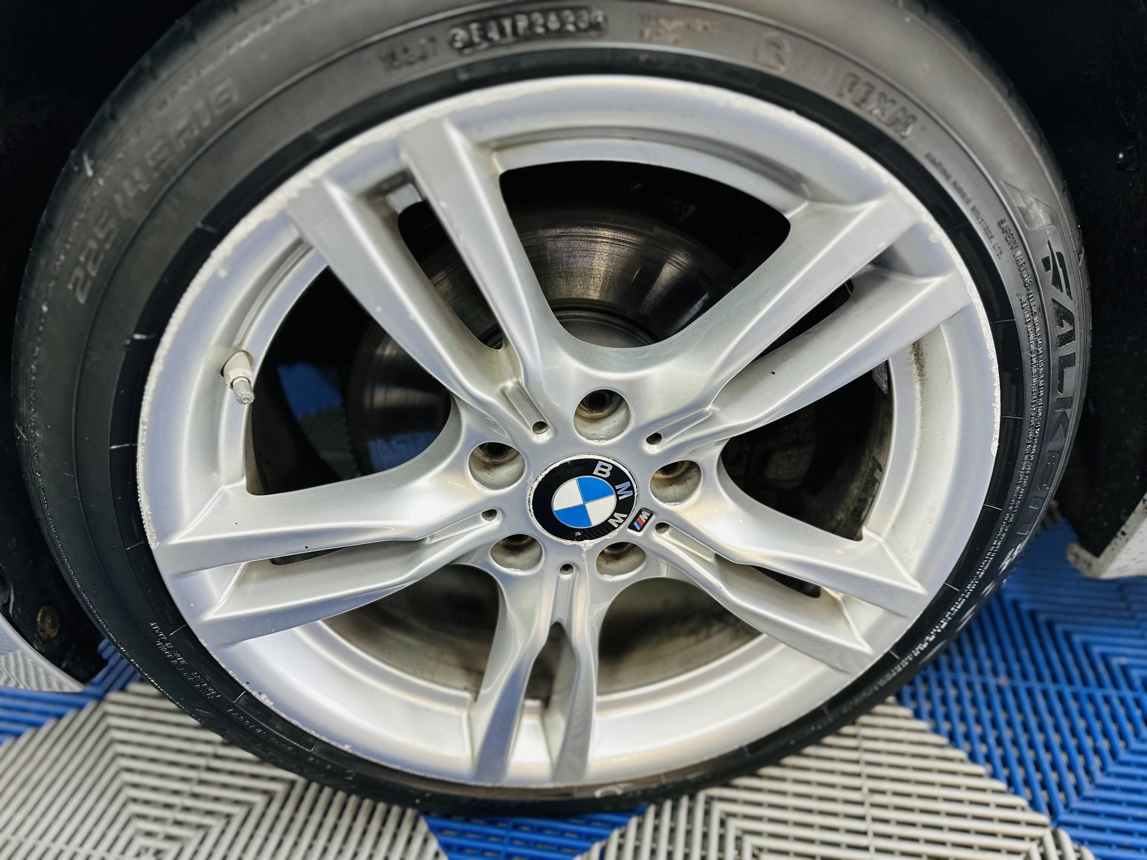 BMW SÉRIE 3