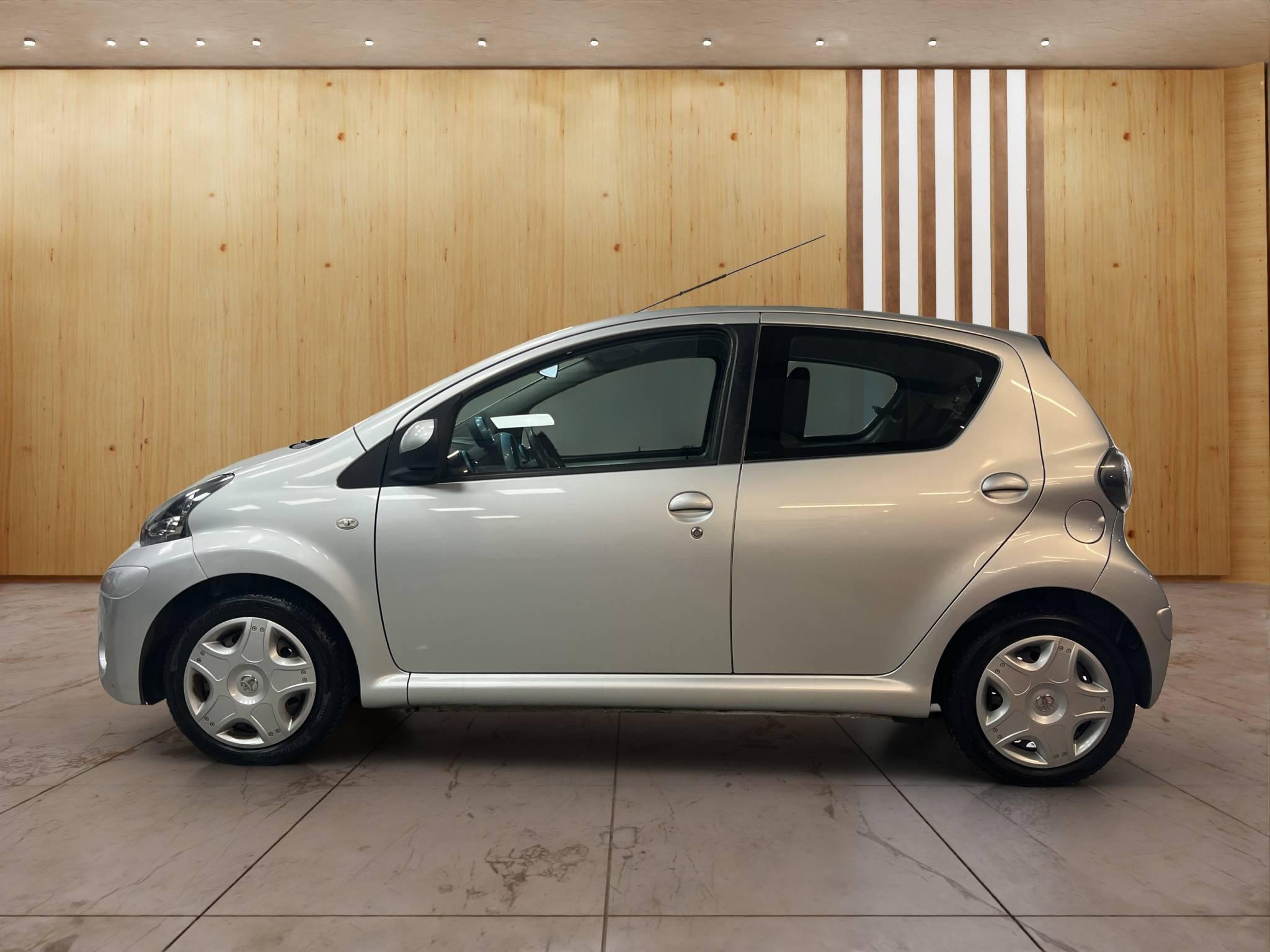 TOYOTA AYGO