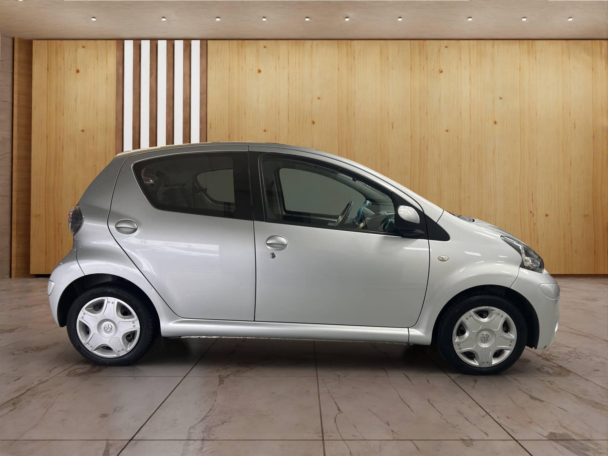 TOYOTA AYGO