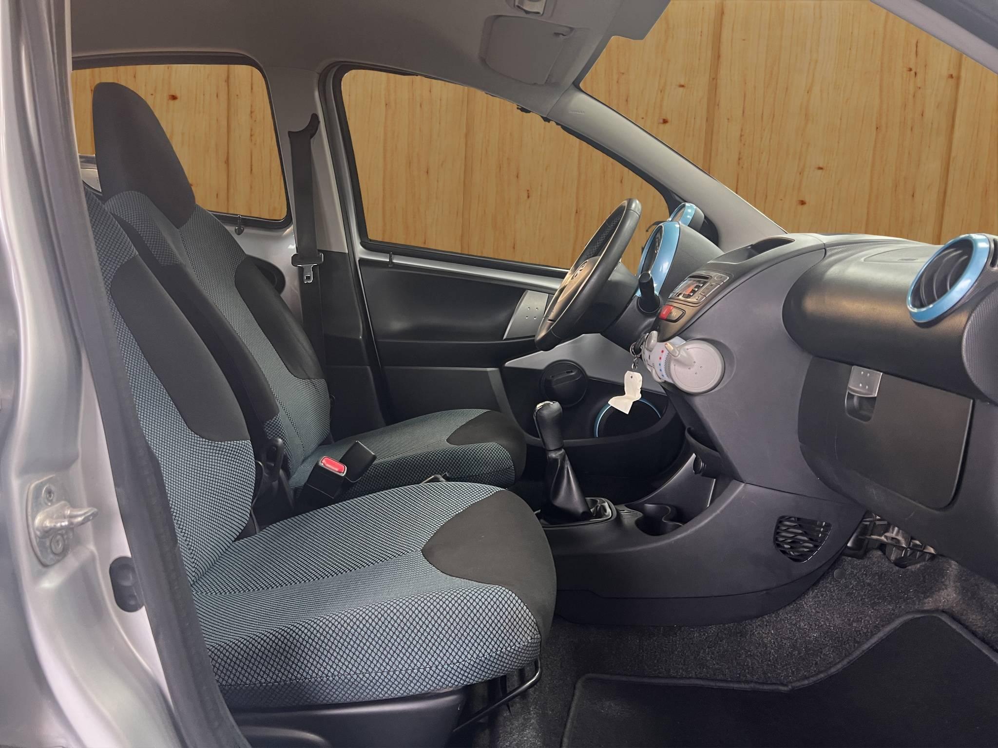 TOYOTA AYGO