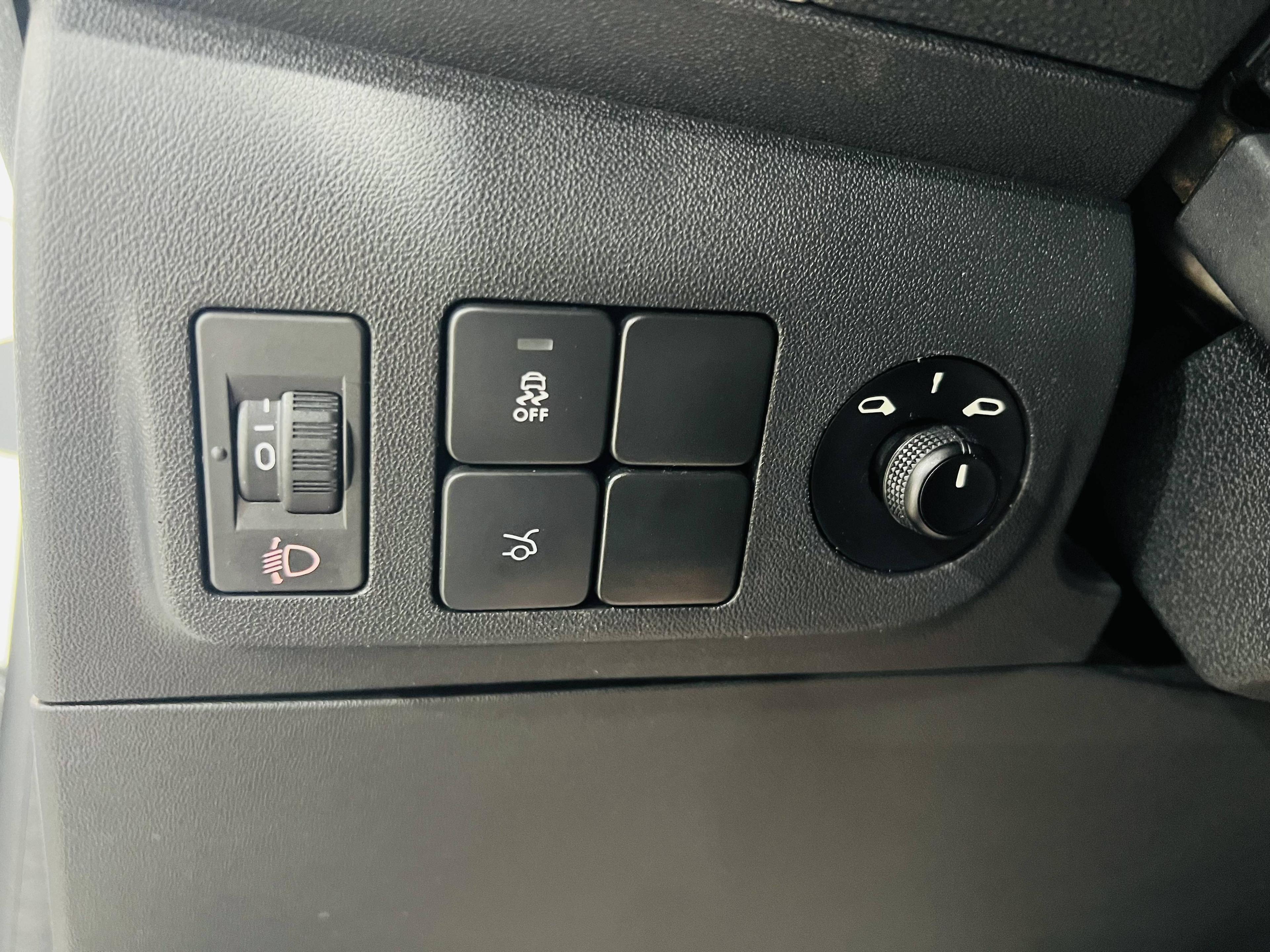 CITROEN CITROËN C-ELYSEE