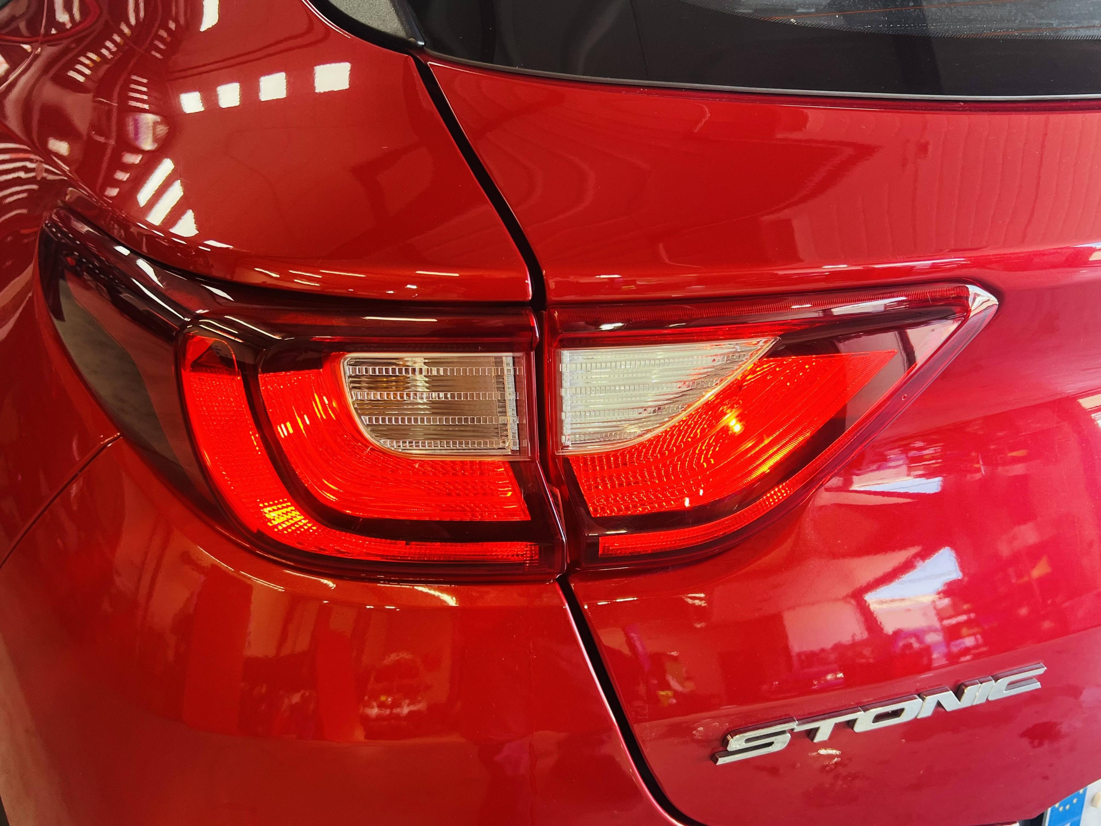 KIA STONIC