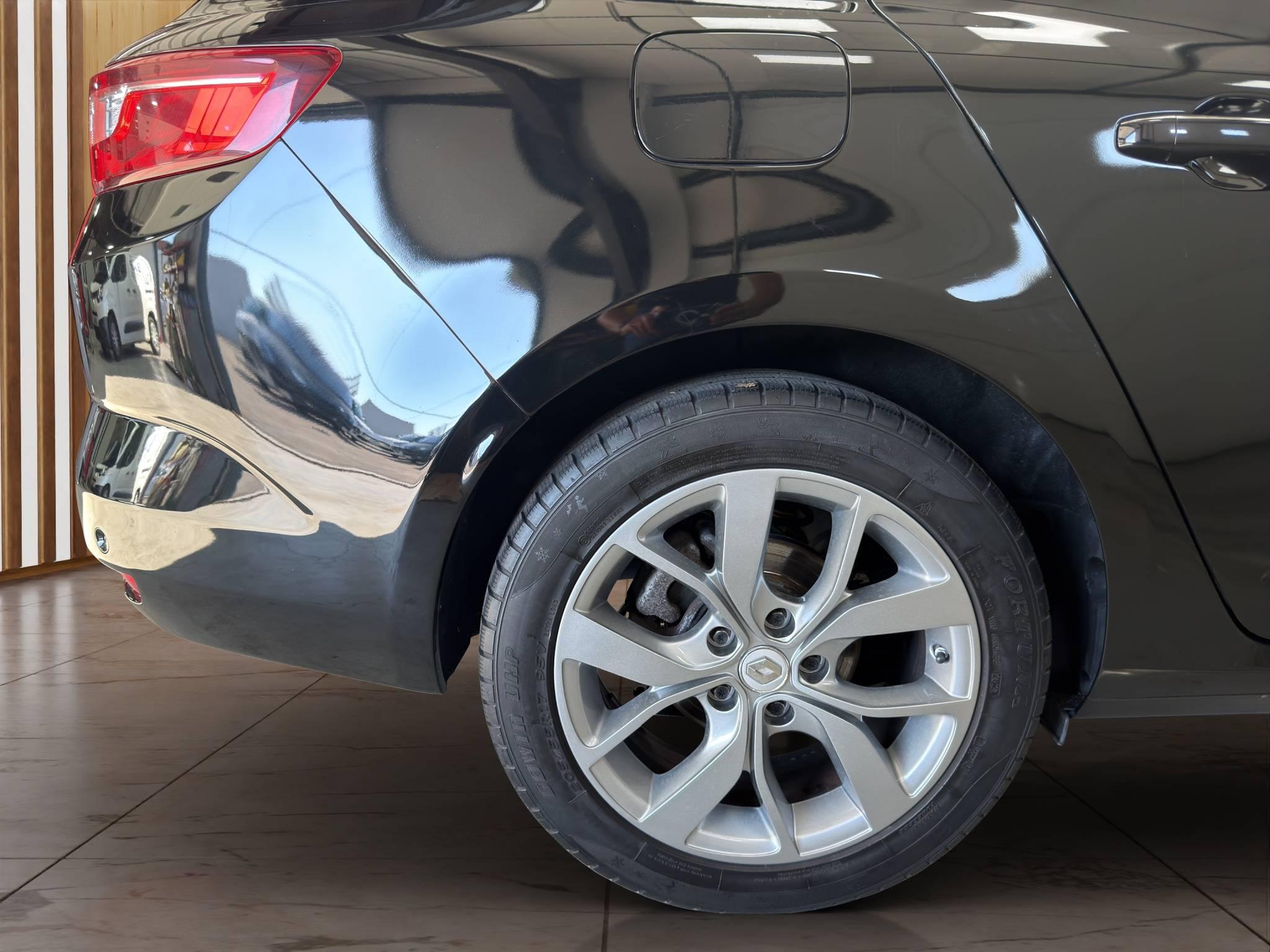 RENAULT MEGANE